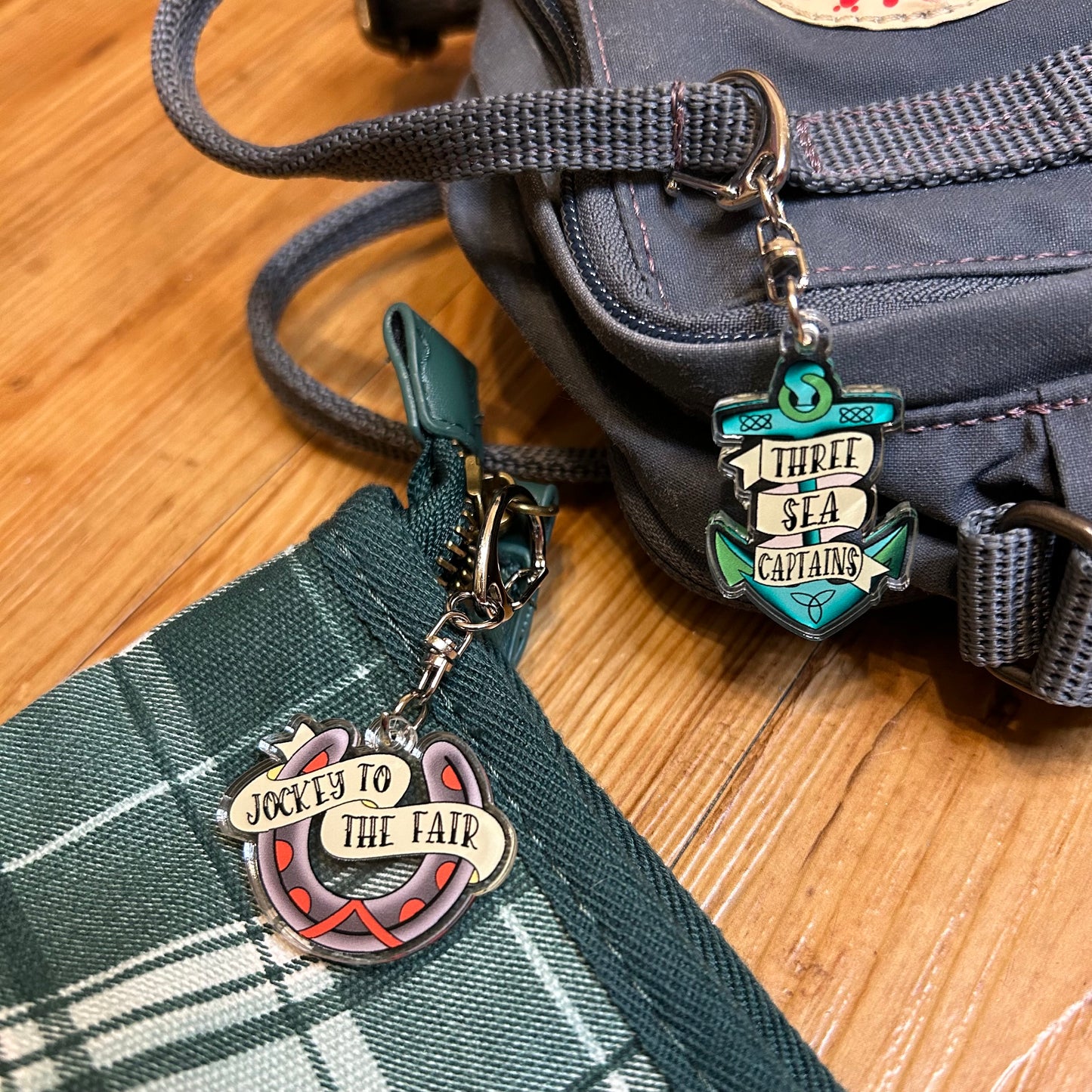 Trad Set Zipper Pull / Bag Charm